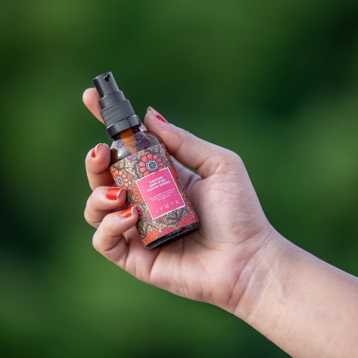 Yauvari Amplified Youth Spring - Post-Menopausal Care for Saggy Jowls and Neck Skin Face oil iYURA