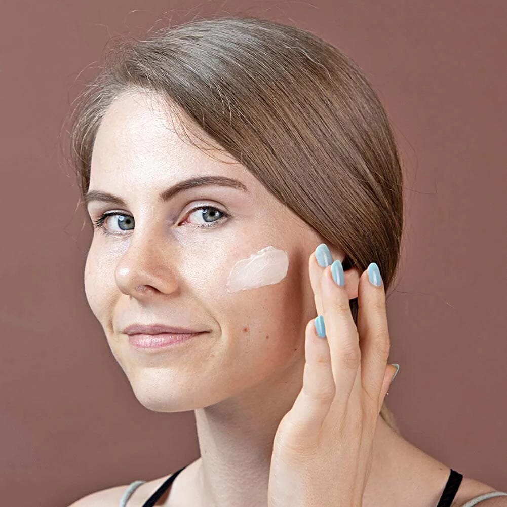 The All-Day &#39;Everlasting&#39; Hydration Kit Face serum A Modernica Naturalis 